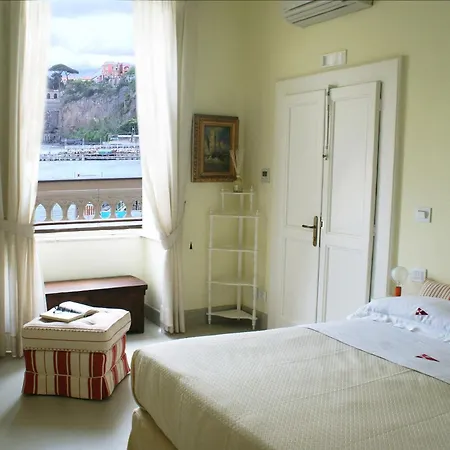 Bed & Breakfast Yacht Club Capo Cervo Suites B&B