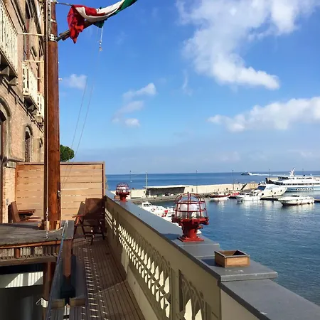 Yacht Club Capo Cervo B&B 4*