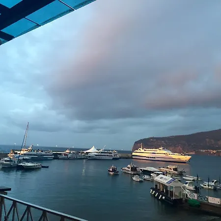 Yacht Club Capo Cervo Couette-café