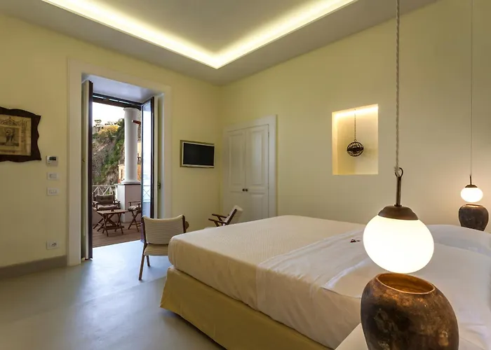 Yacht Club Capo Cervo Suites B&B