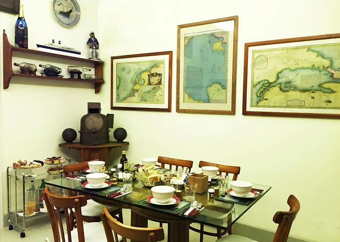 Yacht Club Capo Cervo Suites B&B 4* Sorrento