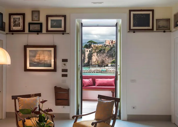Bed & Breakfast Yacht Club Capo Cervo Suites B&B Sorrento